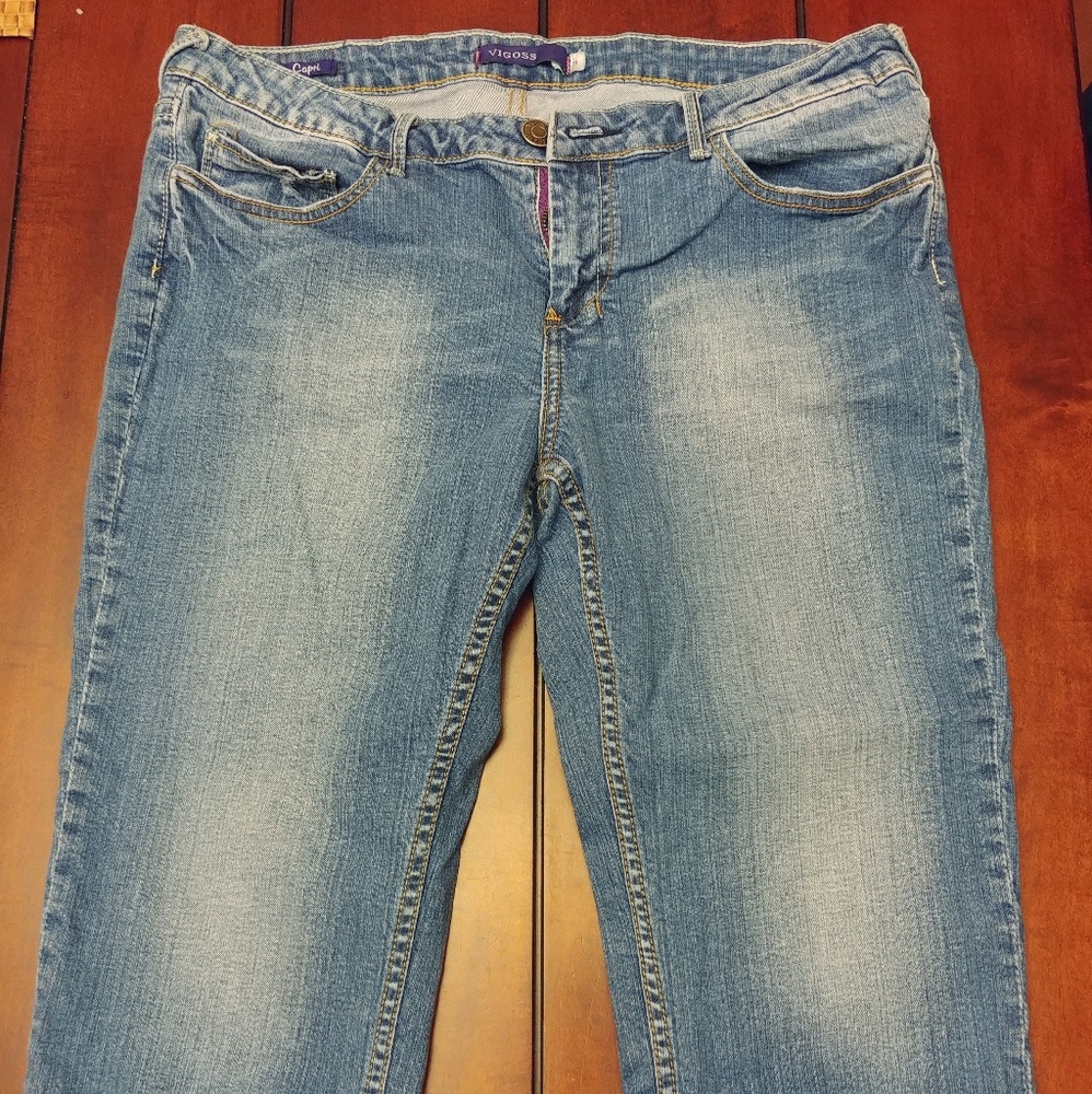 Vigoss Capris - Picture 2 of 3